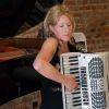 Bettina Born beim Konzert im Pianohaus Wedell, Foto: Bernhard Vogt